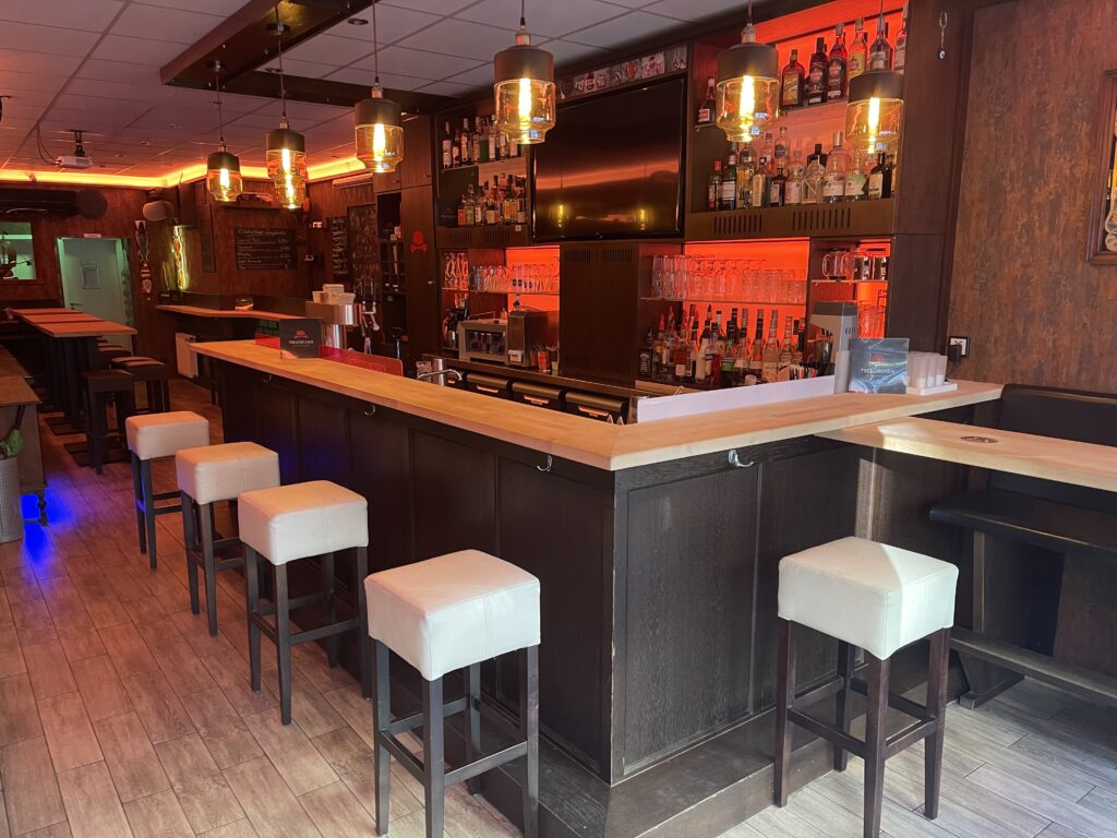 Theke der Cocktailbar Tresörchen