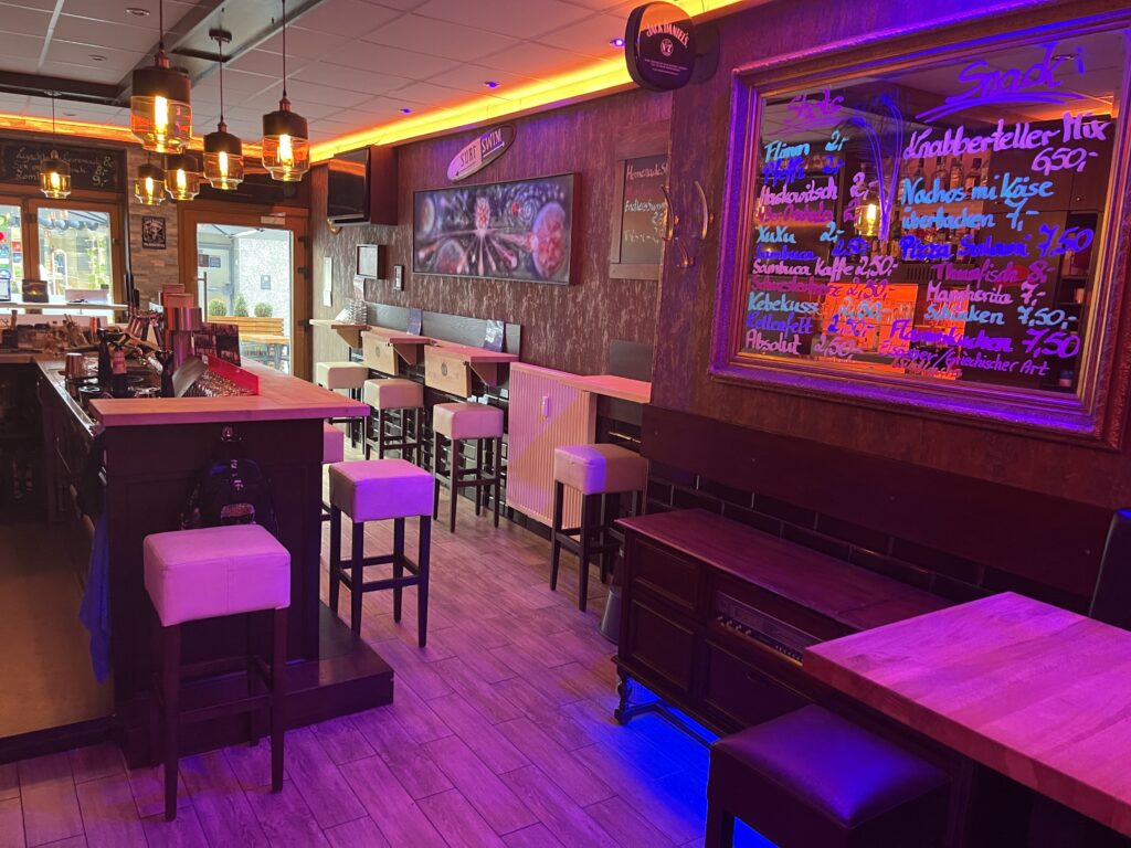 Bar und Eingangsbereich des Tresörchen